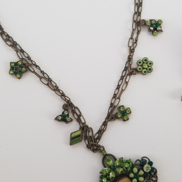 Green Cross and Earring Set - Picture 5 of 8